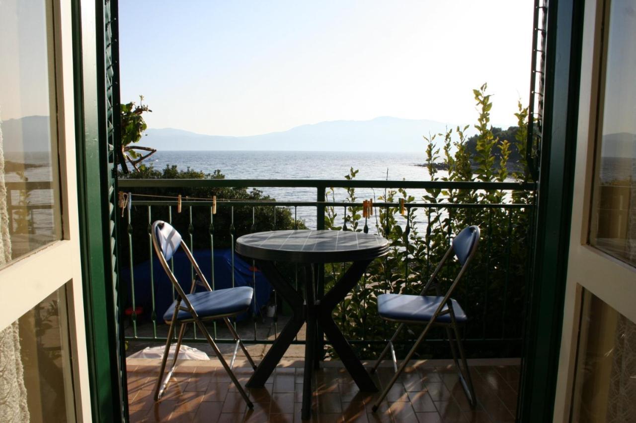 Apartments And Rooms By The Sea Sucuraj, Hvar - 4029 Exterior photo